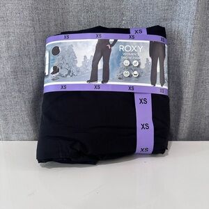 Roxy Women's Snow Pants - Black. Size XS. NWT.